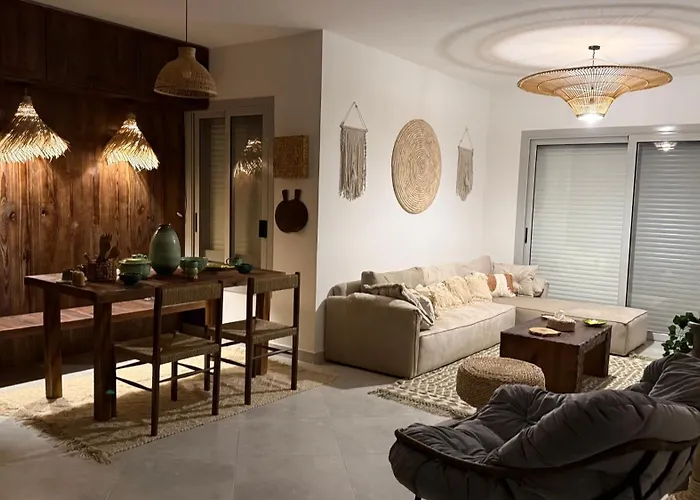 Daire Cozy 2brs In Einbay Boho Designed