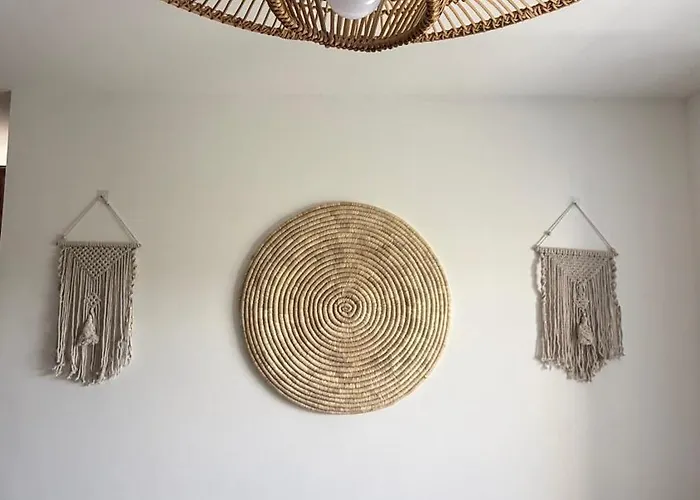 Cozy 2brs In Einbay Boho Designed