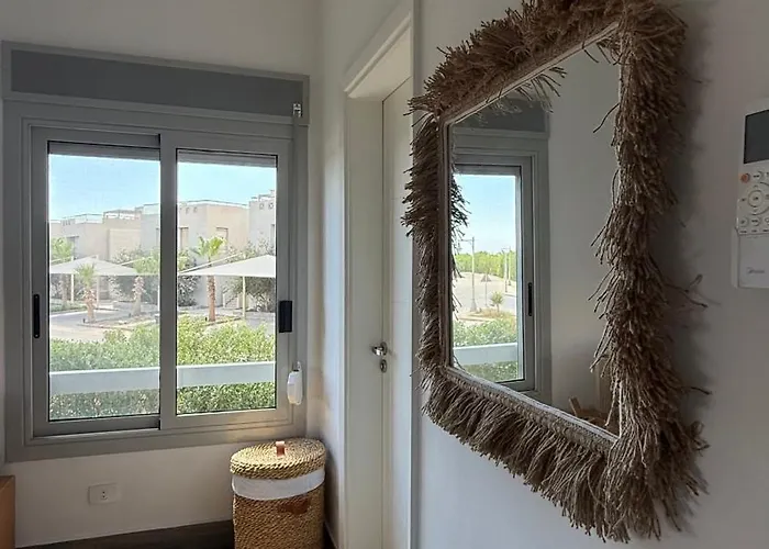 Cozy 2brs In Einbay Boho Designed Daire Ain Sukhna